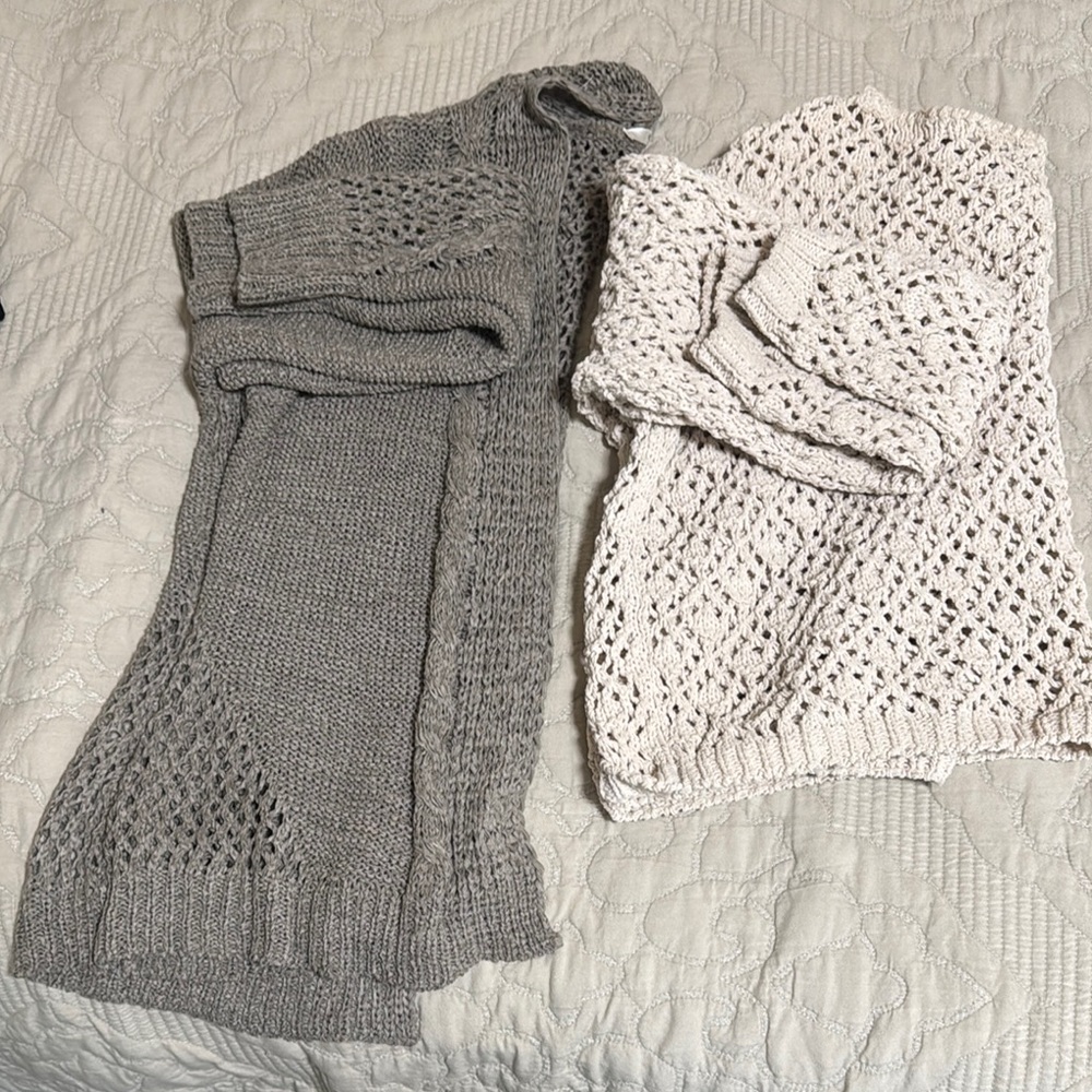 A Bundle of Elegant Gray and Cream Knit Sweater Set